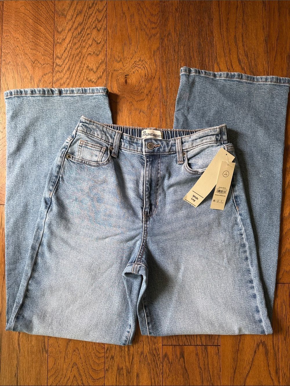 Sundry Light Wash Wide Leg Jeans with Elastic Waistband and zipper fly